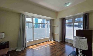 Condo for rent in Cebu Business Park, Sedona Parc with wrap around balcony