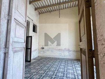 Casa en venta para remodelar en el Barrio de Santa Ana