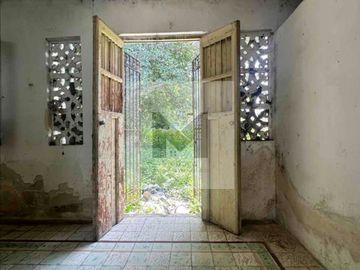 Casa en venta para remodelar en el Barrio de Santa Ana