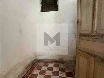 Casa en venta para remodelar en el Barrio de Santa Ana