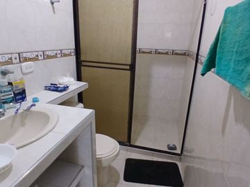 CASA BIFAMILIAR VALLE DEL LILI
