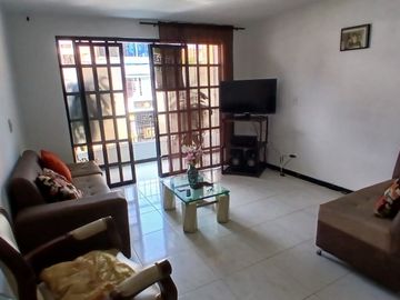 CASA BIFAMILIAR VALLE DEL LILI
