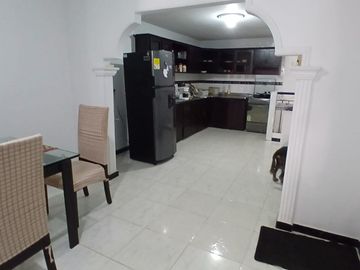 CASA BIFAMILIAR VALLE DEL LILI
