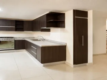 Casa en venta en Real Madeira, Pachuca de Soto, 3 habitaciones