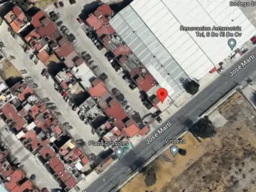 Casa en venta en San Lorenzo Tepaltitlán Centro, Toluca, 2 habitaciones