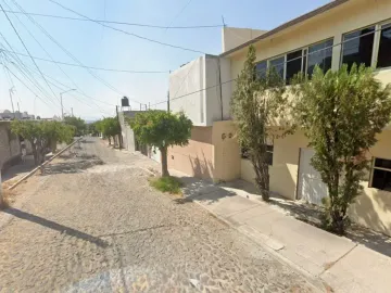 Casa en venta en Santa Bárbara 1a Sección, Corregidora, 4 habitaciones
