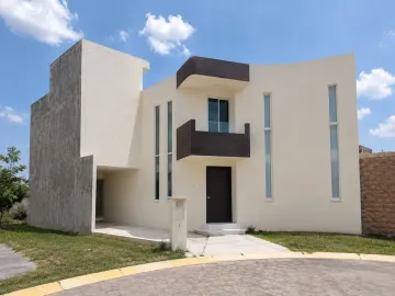 Casa en venta en Residencial Platina, Pachuca de Soto, 3 habitaciones