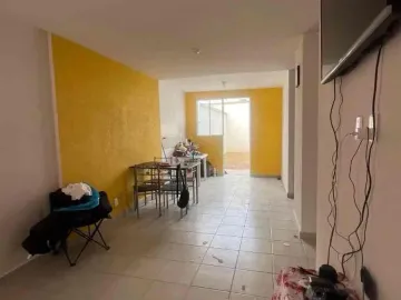 Casa en venta en Las Flores, Morelia, 2 habitaciones