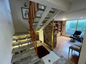 Casa en venta en Independencia Oriente, Guadalajara, 4 habitaciones