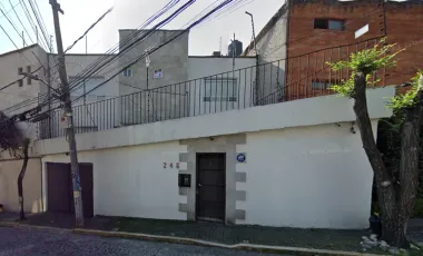 Casa en venta en Lomas Quebradas, La Magdalena Contreras, 4 habitaciones