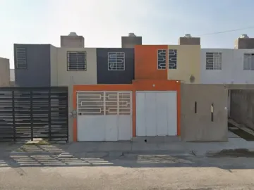 Casa en venta en Valle Dorado, Tlajomulco de Zúñiga, 3 habitaciones