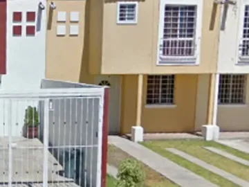 Casa en venta en 1 de Mayo, Guadalajara, 3 habitaciones