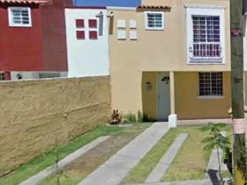Casa en venta en 1 de Mayo, Guadalajara, 3 habitaciones