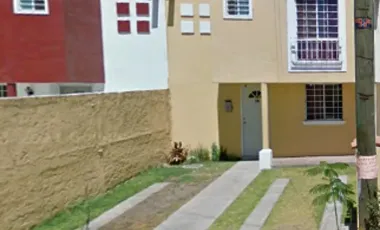 Casa en venta en 1 de Mayo, Guadalajara, 3 habitaciones