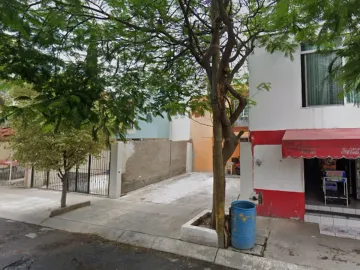Casa en venta en 1 de Mayo, Guadalajara, 3 habitaciones