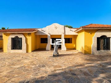 HACIENDA LA HERRADURA - CAMPESTRE EN VENTA.