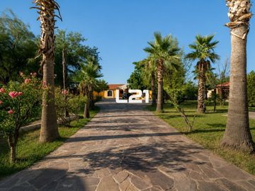 HACIENDA LA HERRADURA - CAMPESTRE EN VENTA.