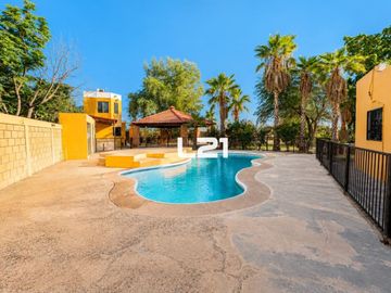 HACIENDA LA HERRADURA - CAMPESTRE EN VENTA.