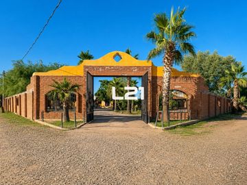 HACIENDA LA HERRADURA - CAMPESTRE EN VENTA.