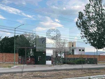 Terrenos venta 160 metros $640,000 llama ya!! ATENCIÓN ARQUITECTOS!!!