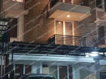 Rumah Janur Elok 3 Lantai Bagus Mewah Siap Huni Kelapa Gading