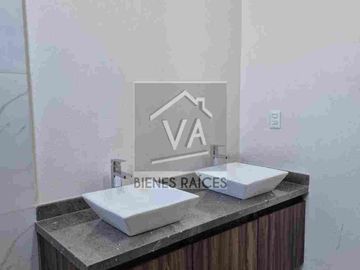 Venta de casa con 5 habitaciones en Metepec