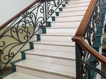 DIJUAL Rumah 2 Lantai Siap Huni Di Citra Gran Cibubur