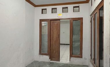 Rumah full Bangunan Selangkah ke Gading Serpong Harganya Cuma 600-Jtan