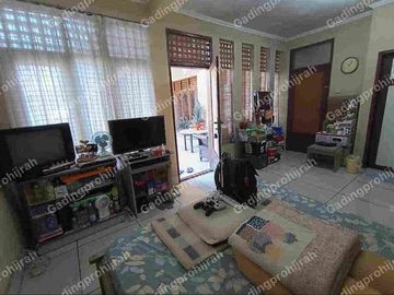 Dijual Rumah asri semi furnished di kawasan gegerkalong