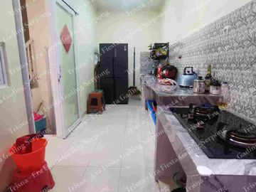Dijual Rumah 3 lantai sudah renovasi dan siap huni