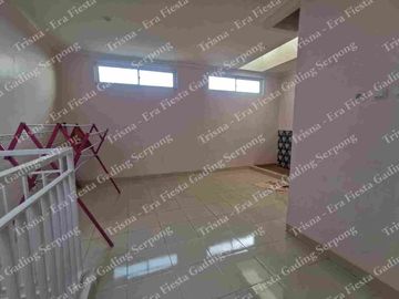 Dijual Rumah 3 lantai sudah renovasi dan siap huni
