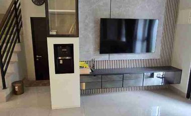 Dijual rumah 2 lantai full furnish di cluster magenta Summarecon bekasi