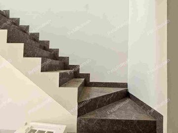 Jewel Garden Villa Siap Huni Lebar 10 Meter