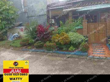 Rumah Luas Dan Asri Siap Ditempati