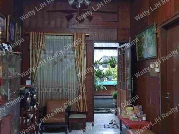 Rumah Luas Dan Asri Siap Ditempati