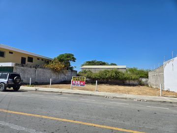 Venta de Terreno de 436 m² Uso Residencial y Comercial- Salinas, Santa Elena, Avenida Carlos Espinoza