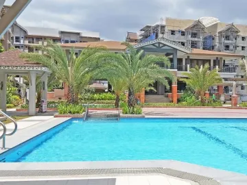 Affordable 2 Bedroom with Parking Condo For Rent The Birchwood Acacia Estates, Taguig City