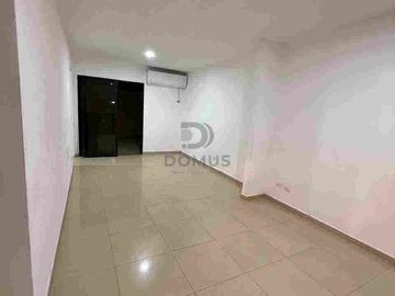 CASA EN ALQUILER