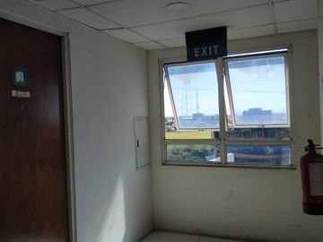 DIJUAL MURAH APARTEMEN PUNCAK BUKIT GOLF LANTAI 2 DENGAN FULL PERABOTAN DOUBEL VIEW SIAP HUNI