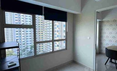 disewakan 2br  di apartemen the Springlake view summarecon bekasi