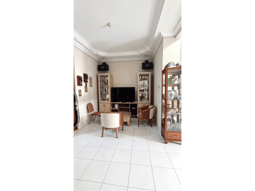 AR01 Rumah Bagus Murah 160 m2 Grand Galaxy City Bekasi Selatan