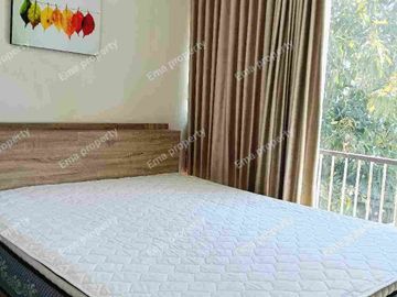 Disewakan rumah furnished di Grand Harvest Kebraon