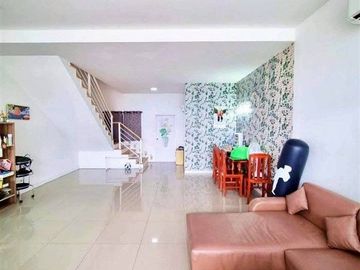 Three-story commercial building, 22 sq.wa., Pruksa 135 Village, Rama 2 - Phanthai Norasingh, Soi Phanthai Norasingh, Rama 2 Road, Jedsadawithi Road, M