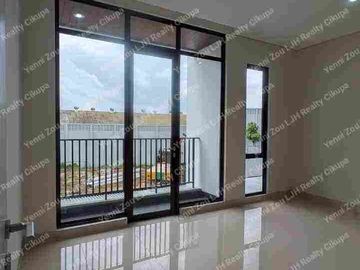 ​DIJUAL: Rumah Cantik Minimalis Modern 2 Lantai di Paramount Petals