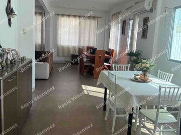 VENDO AMPLIA CASA DE UNA SOLA PLANTA EN SALINAS