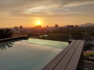 Vendo amplio penthouse en la mejor zona de Surco