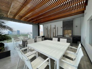 Vendo amplio penthouse en la mejor zona de Surco