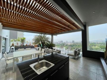 Vendo amplio penthouse en la mejor zona de Surco
