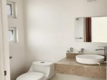 CASA EN VENTA A PRECIO REMATE EN QUERETARO SM