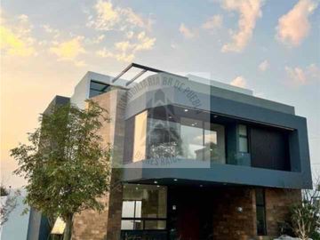 VENTA DE CASA
PARQUE ANÁHUAC 
LOMAS DE ANGELÓPOLIS III